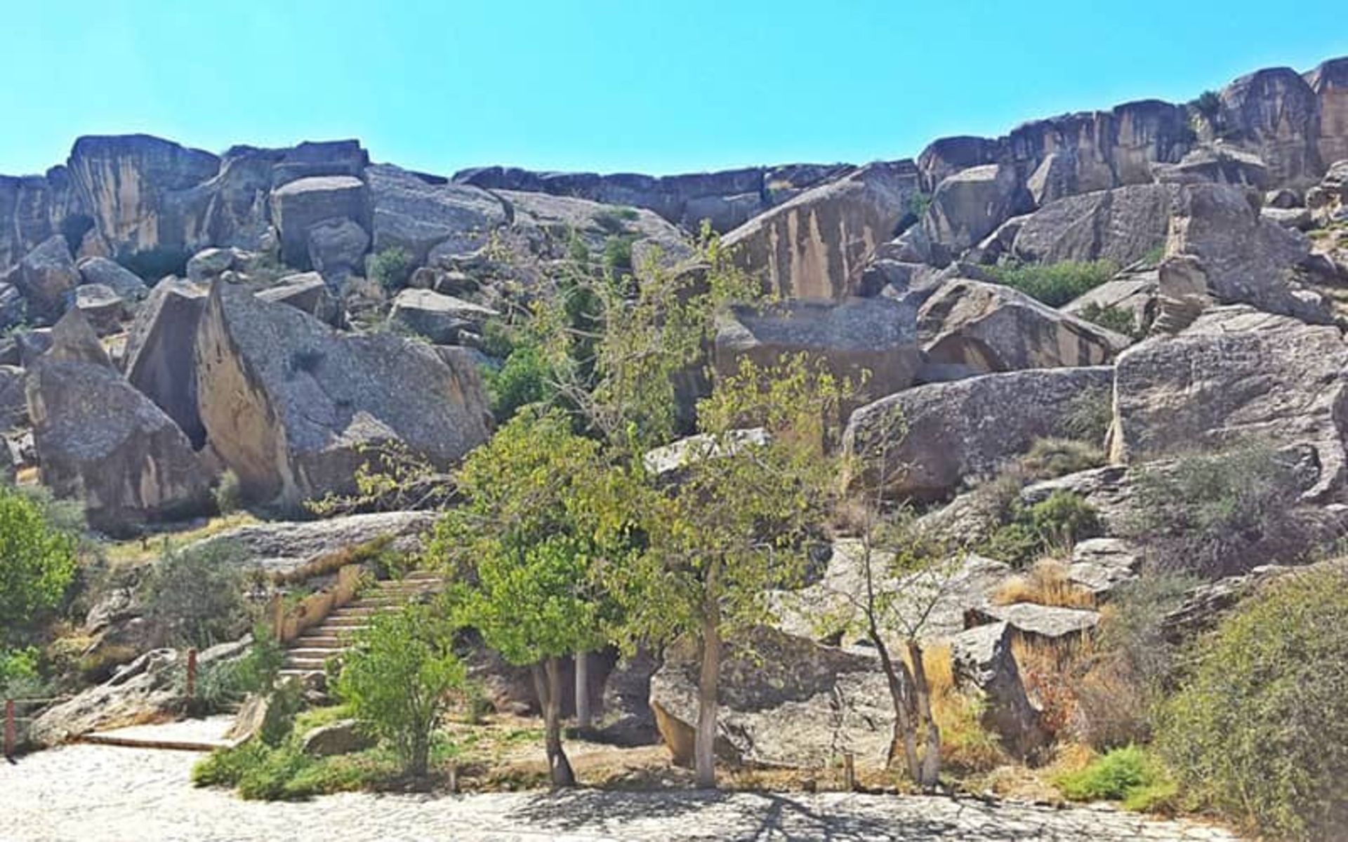 پارک ملی قبوستان (چشم‌ انداز فرهنگی سنگ‌ نگاره‌ های قبوستان)