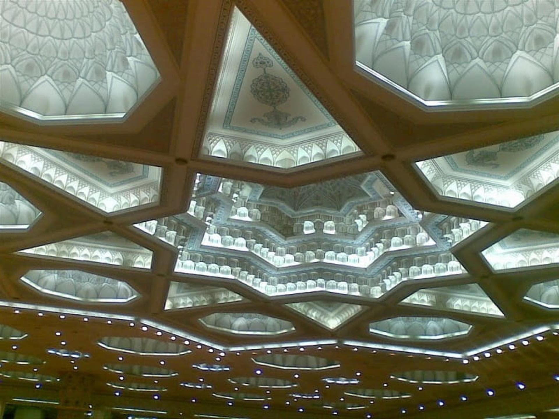 معماری مصلی تهران