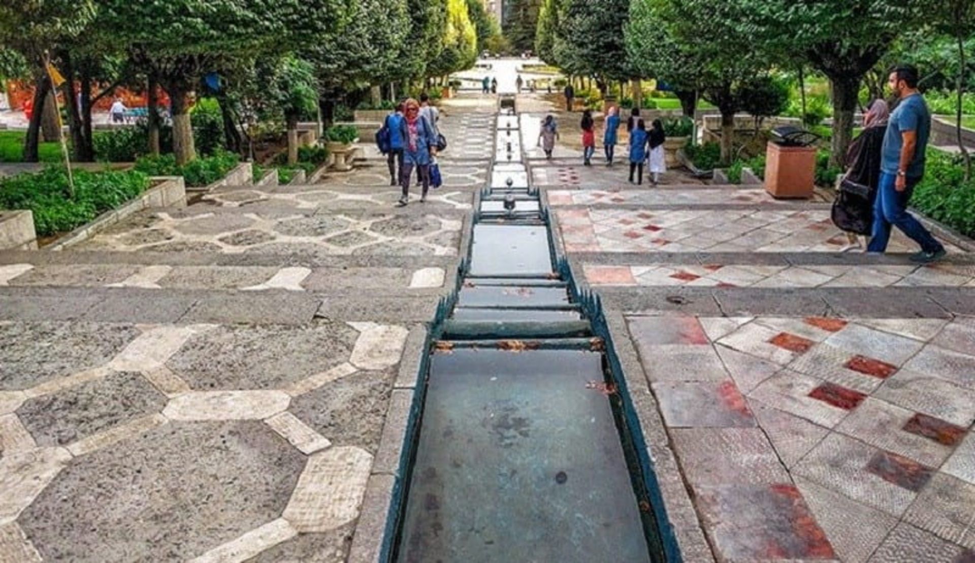 بوستان نیاوران تهران