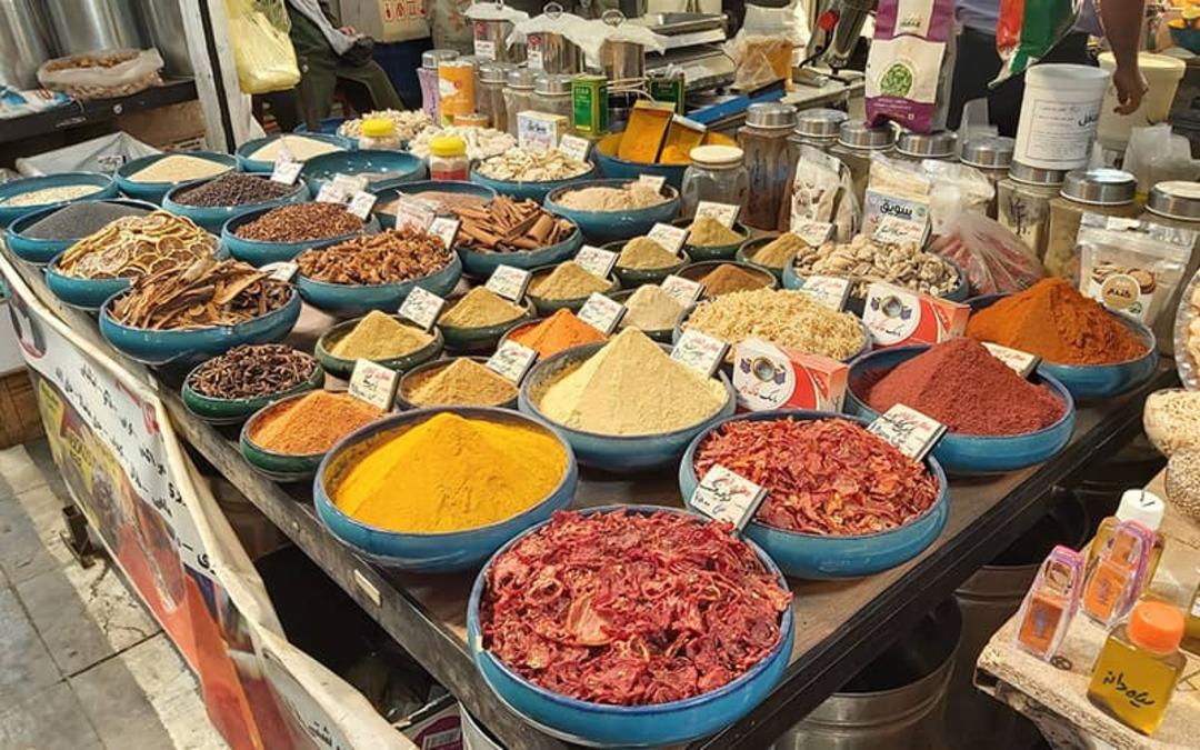 مغازه ادویه فروشی 
