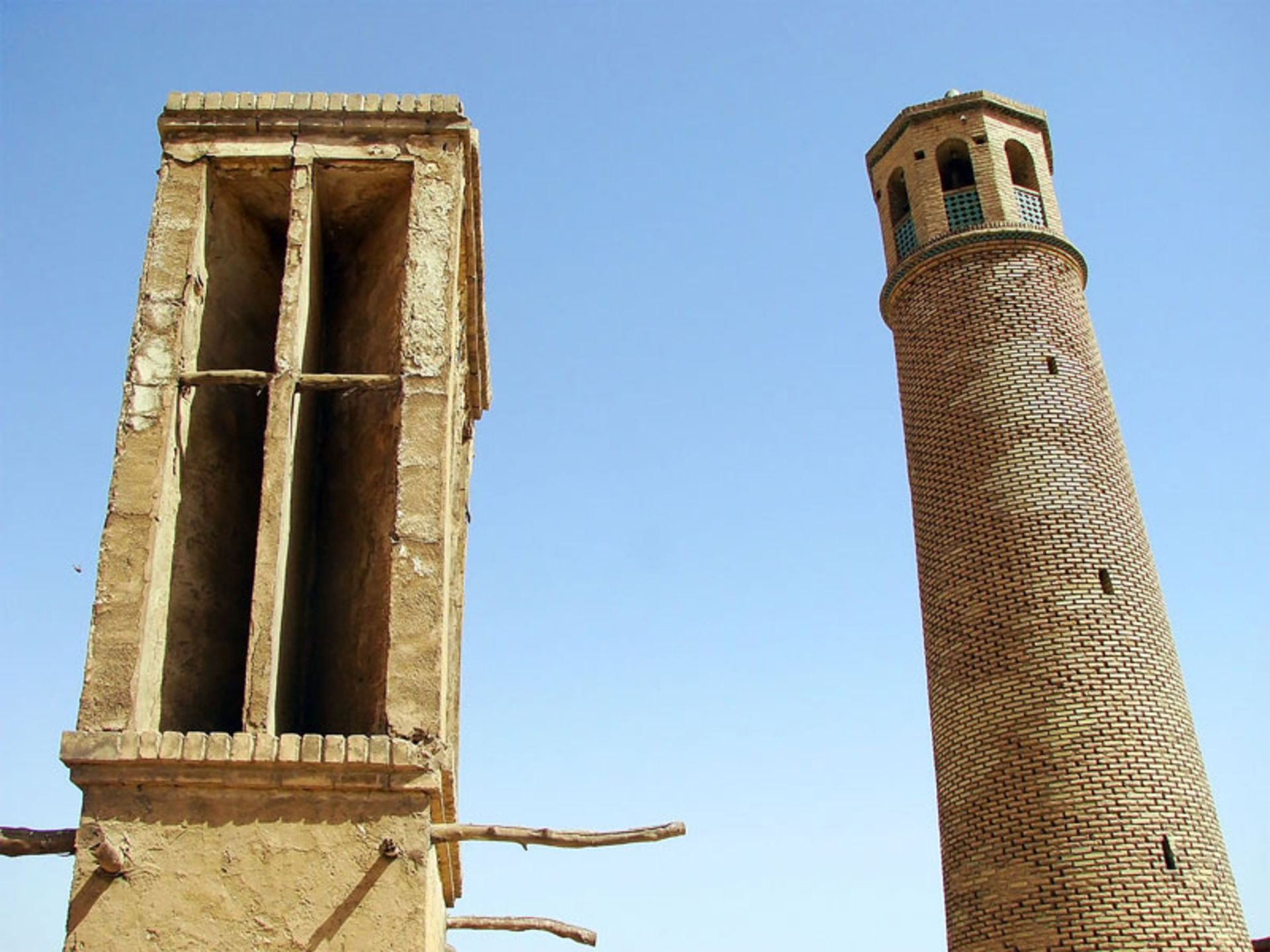 بادگیر و متاره میدان کهنه