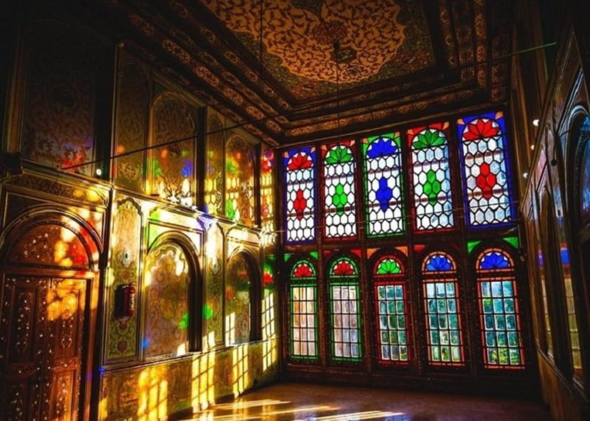 داخل خانه زینت الملک شیراز