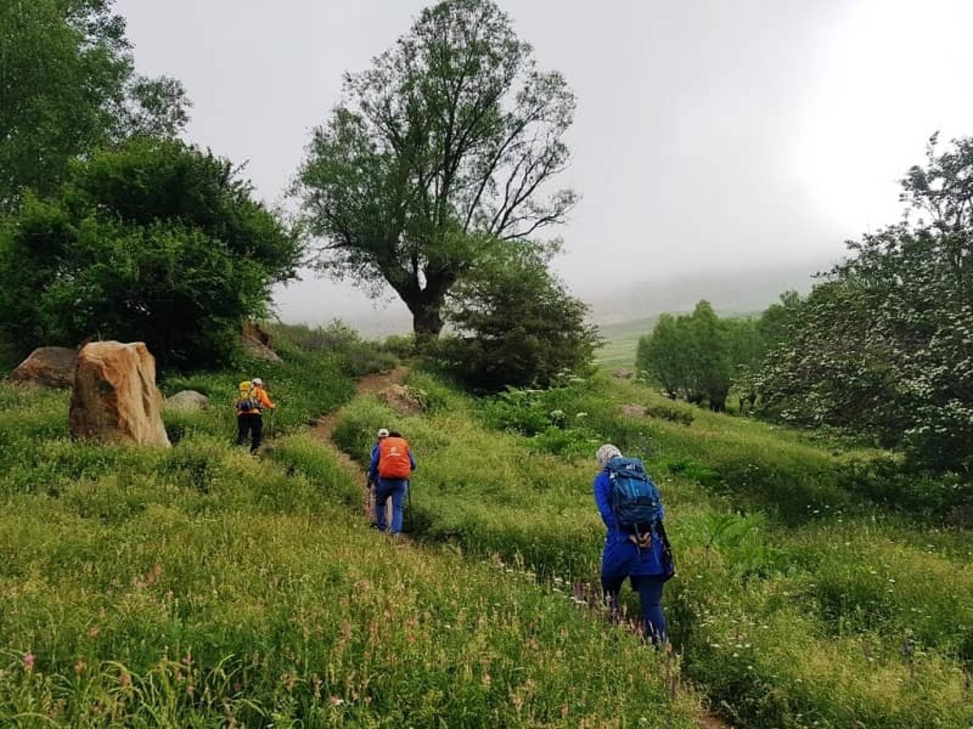مسیر پاکوب دشت آزو