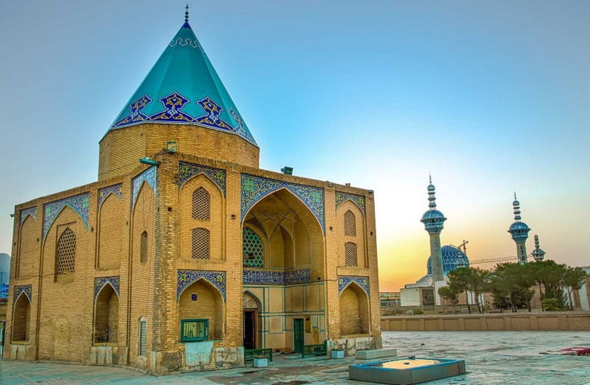 آرامگاه بابا رکن الدین اصفهان