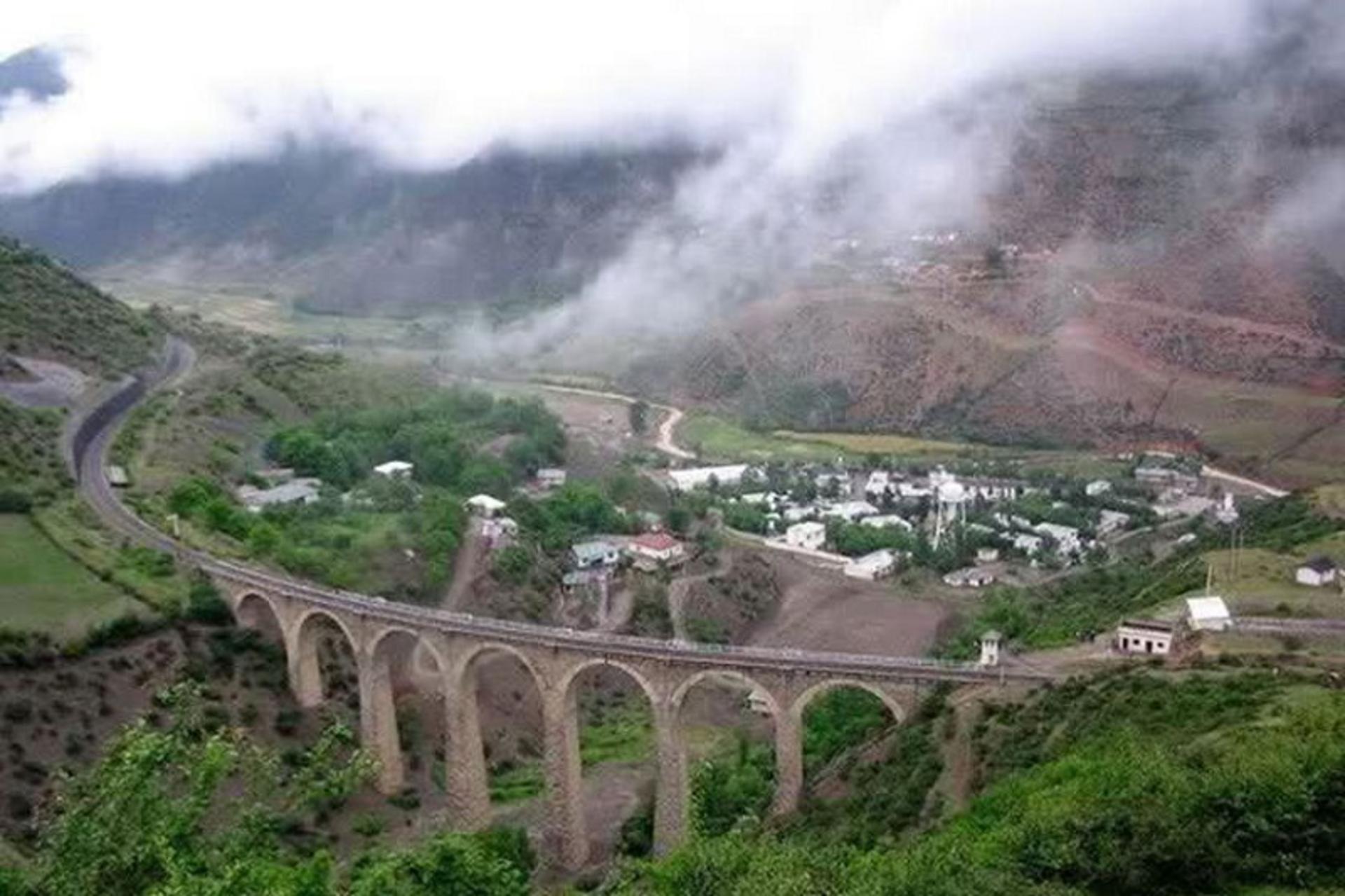 پل راه‌آهن شیرگاه مکانی تاریخی