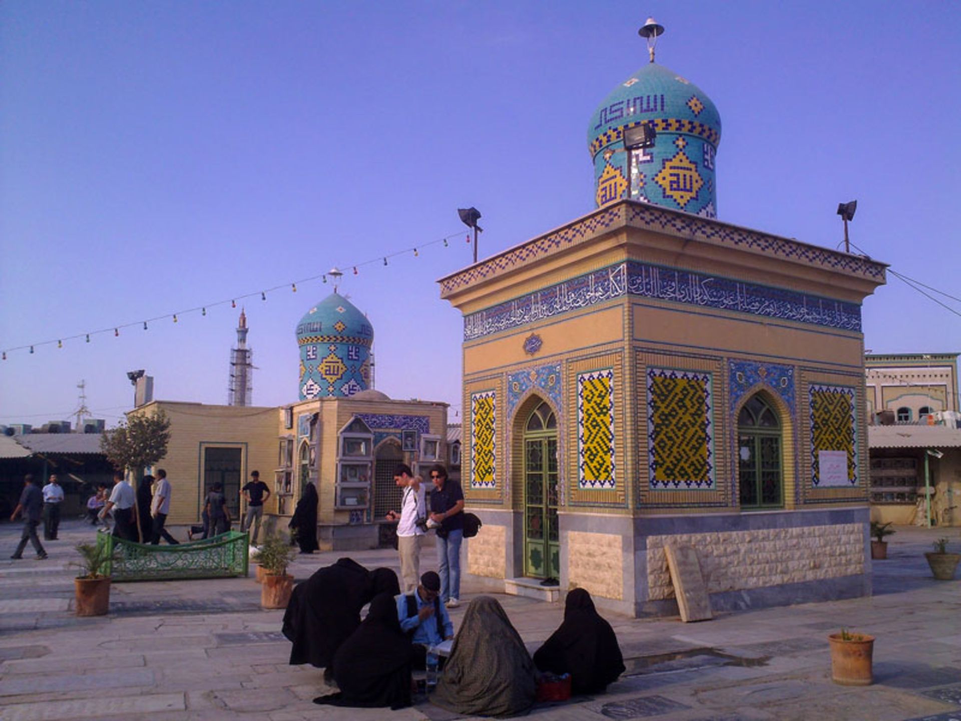 منظره غروب قبرستان شیخان