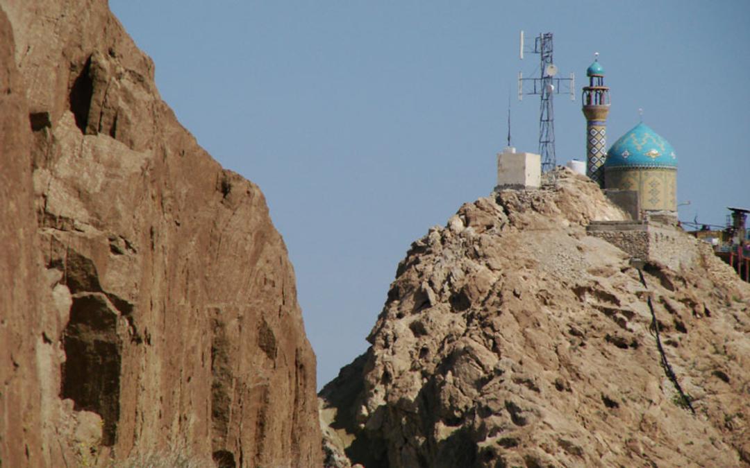 مسجدی برفراز کوه خضر نبی