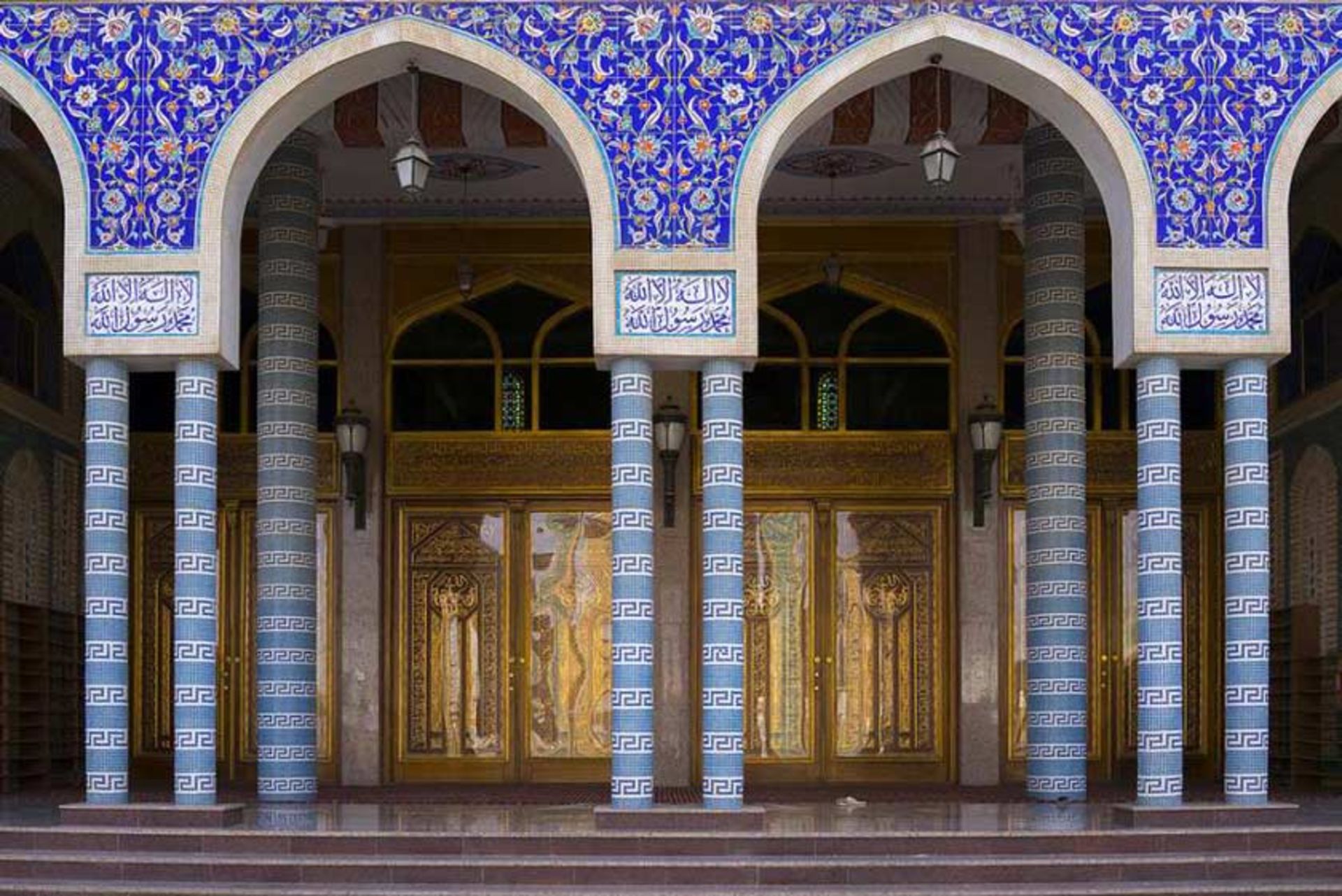 ستون‌های مزین مسجد جلیل خیاط