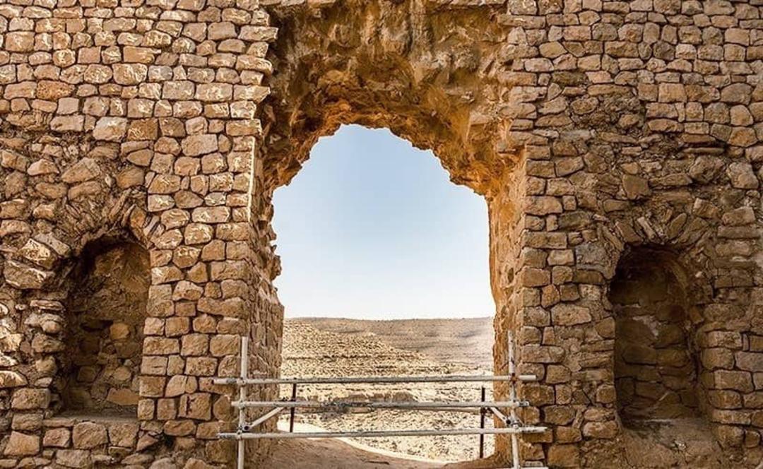 ورودی قلعه دختر