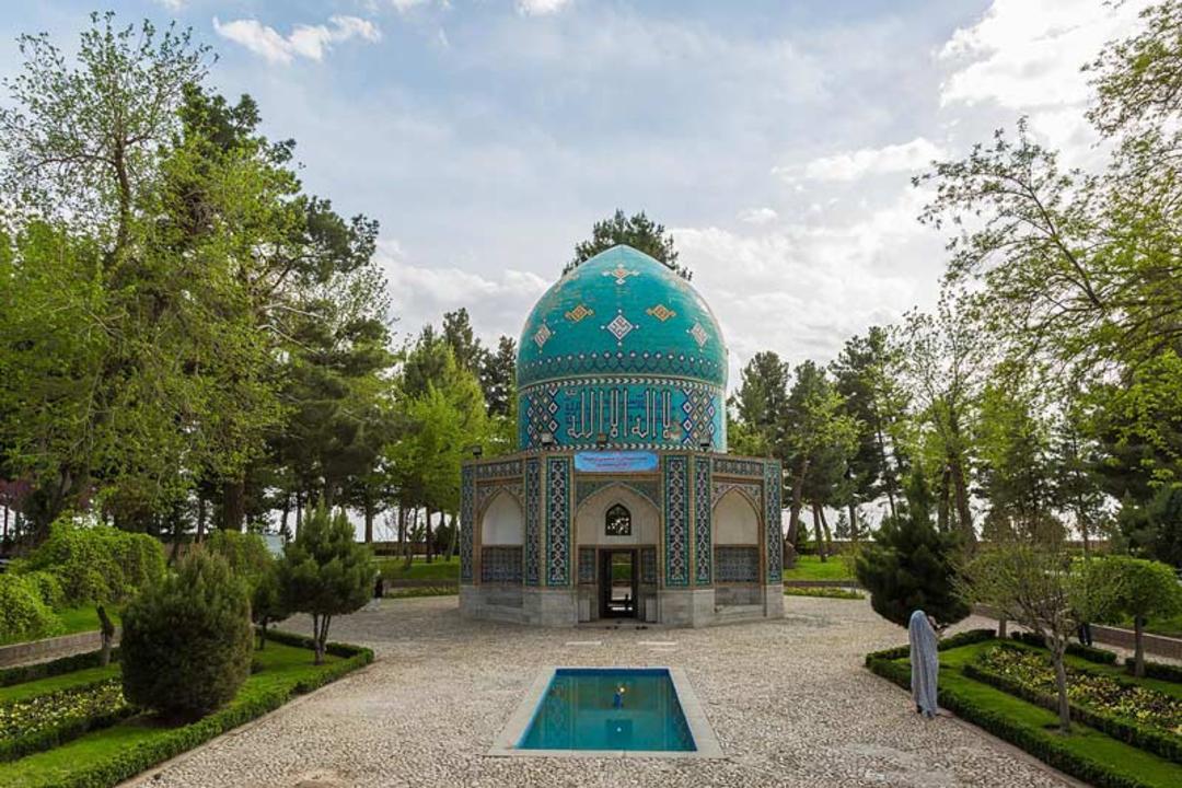 بنای آرامگاه عطار