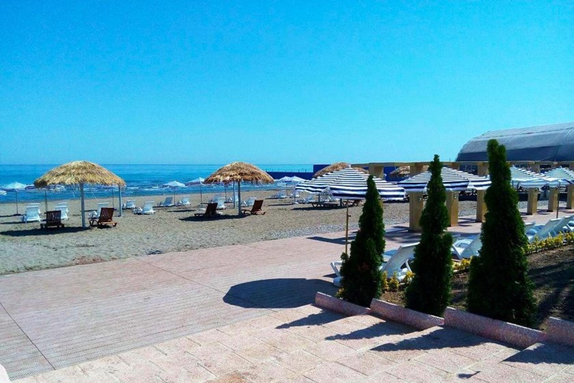 ساحل منطقه آزاد انزلی