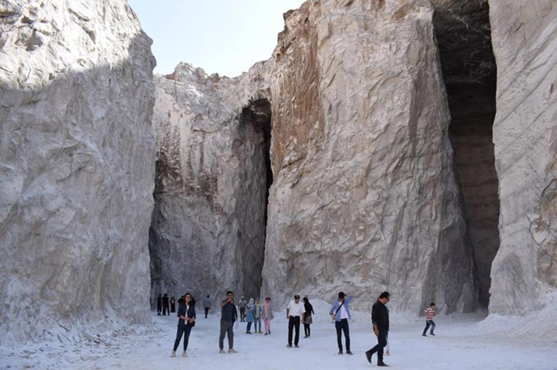 تونل نمکی گرمسار 
