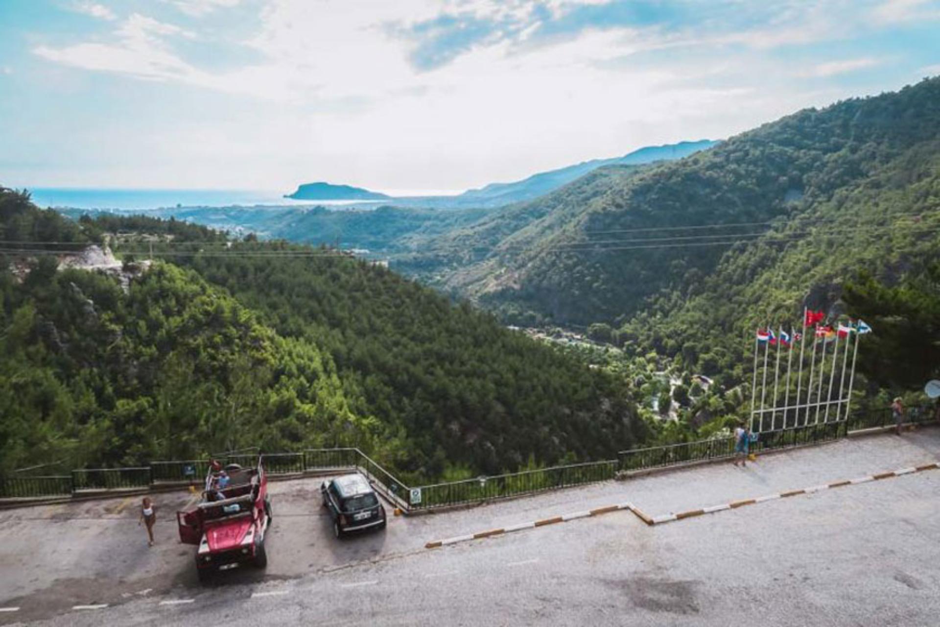 پارکینگ غار دیم
