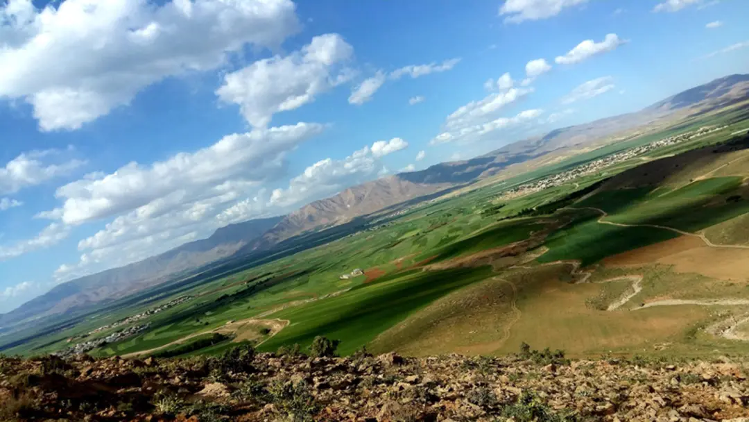 دورنمای سراب گیان