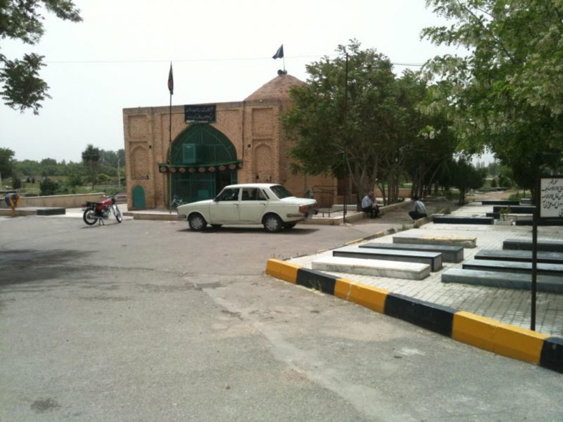 امام‌زاده جعفر هشتگرد
