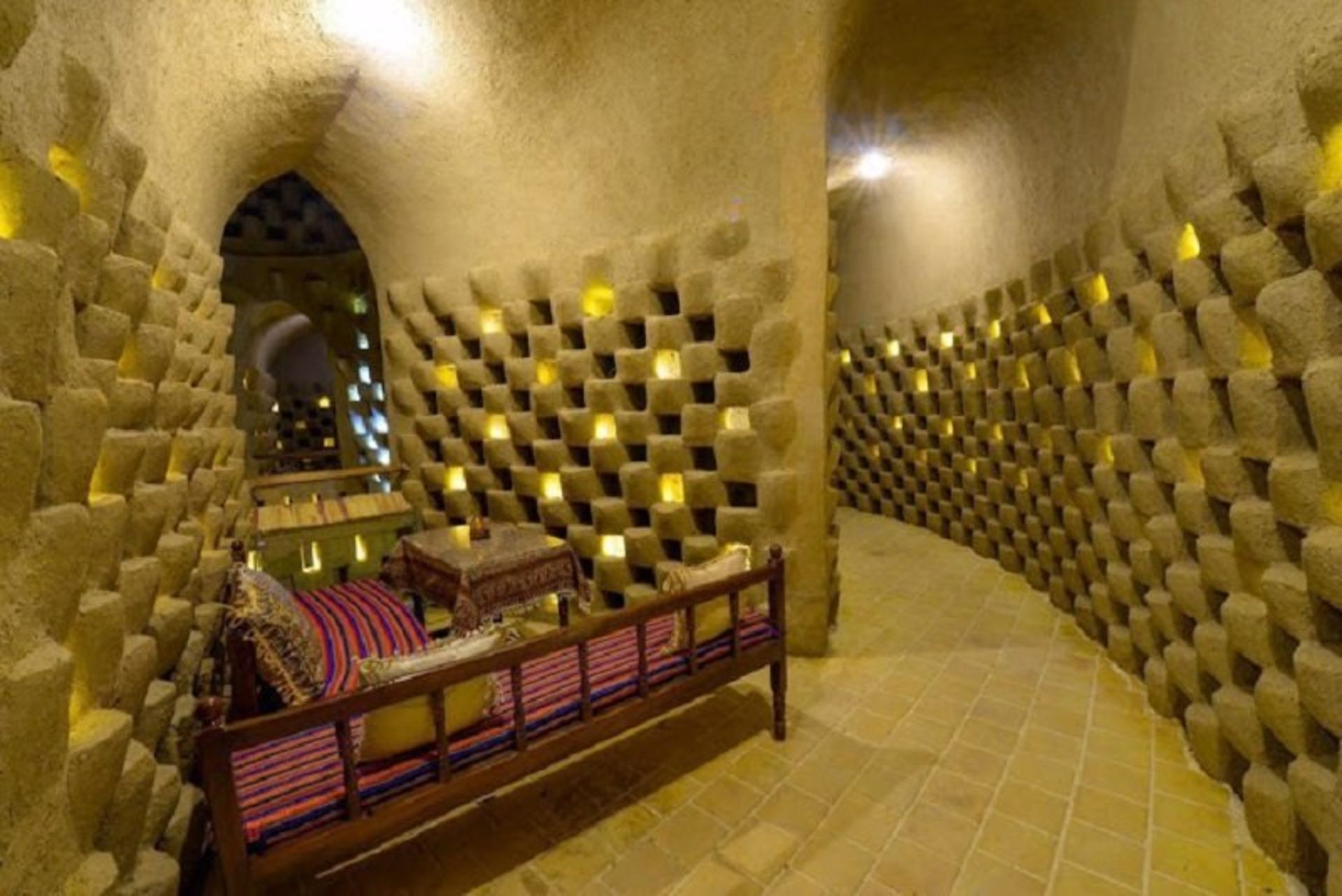 کبوترخانه آذر بهرام