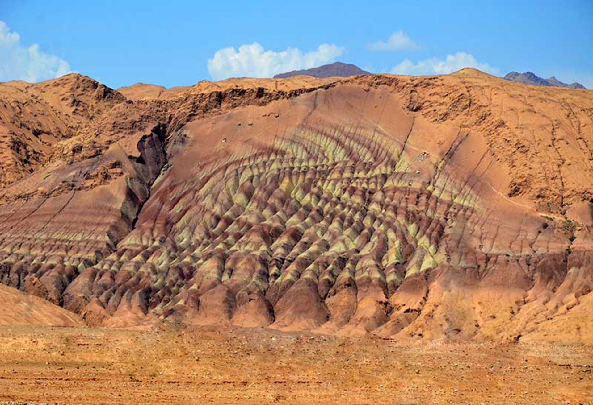کوه اژدها در گرمسار 