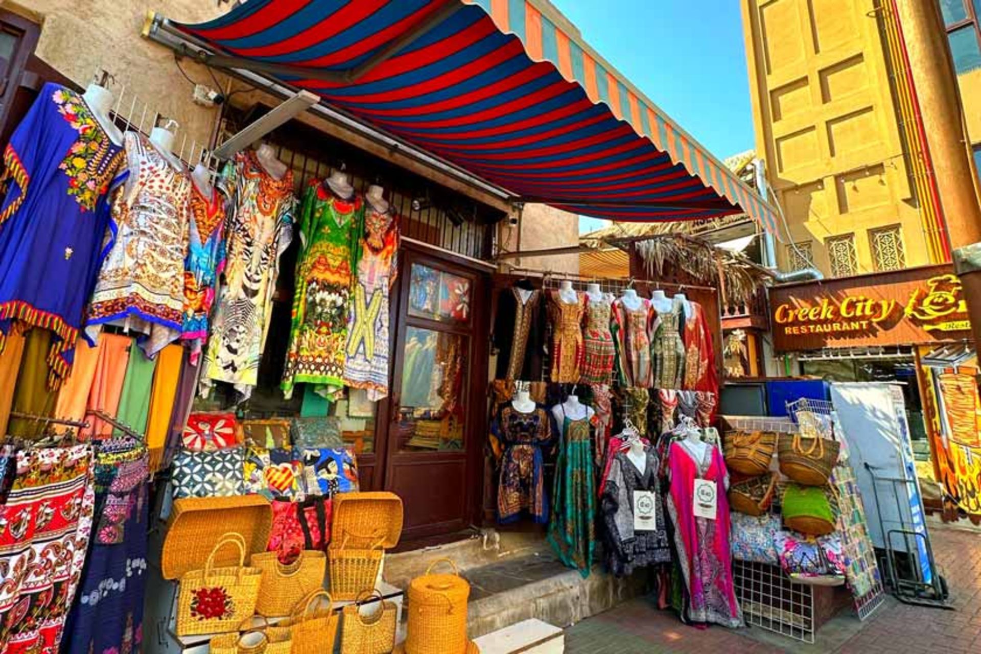 اجناس ارزان در بازار مینا
