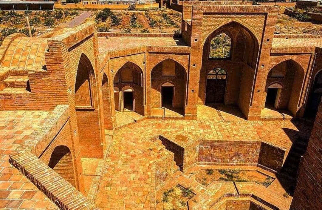 مدرسه علیا