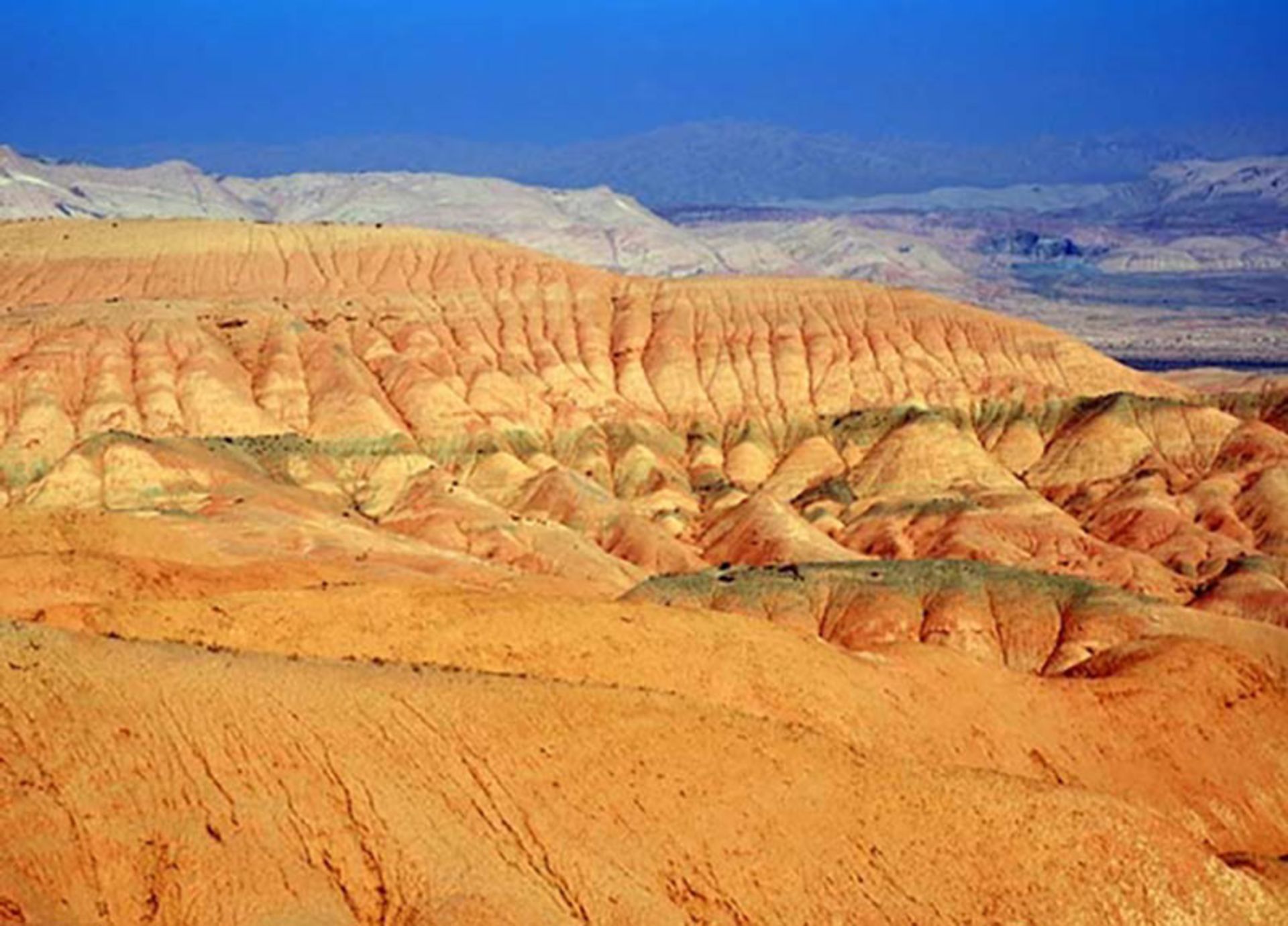 دورنمای تپه های مریخی 