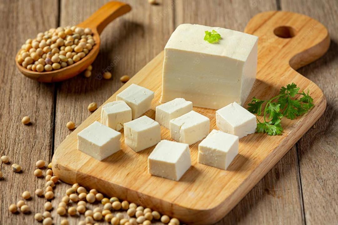 پنیر توفو برش خورده