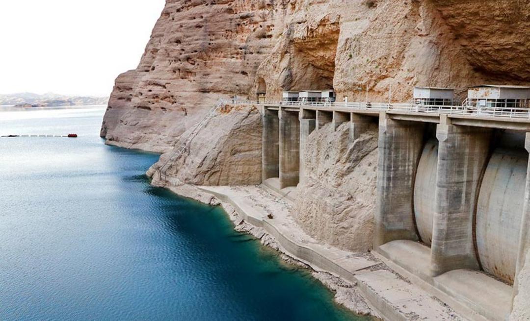 سد دز در استان خوزستان