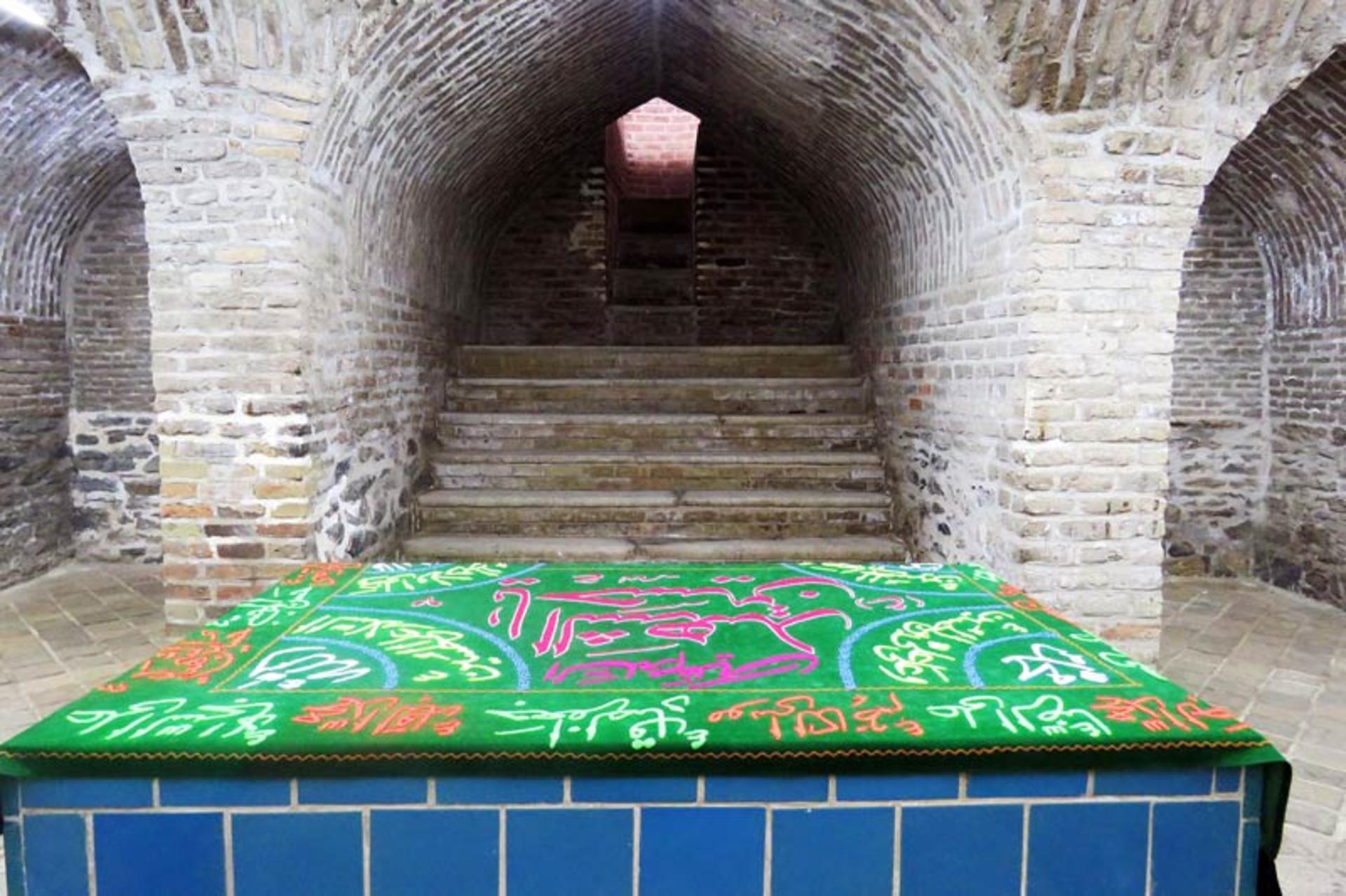 سرداب گنبد علویان