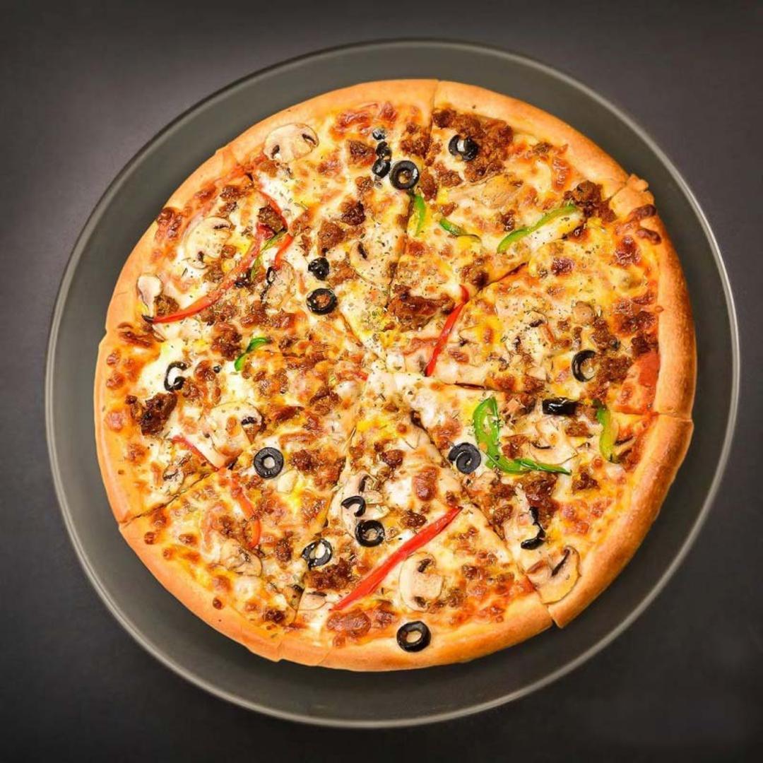 پیتزا پورتو بندر انزلی؛ منبع عکس: اینستاگرام pizza__porto؛ عکاس: نامشخص