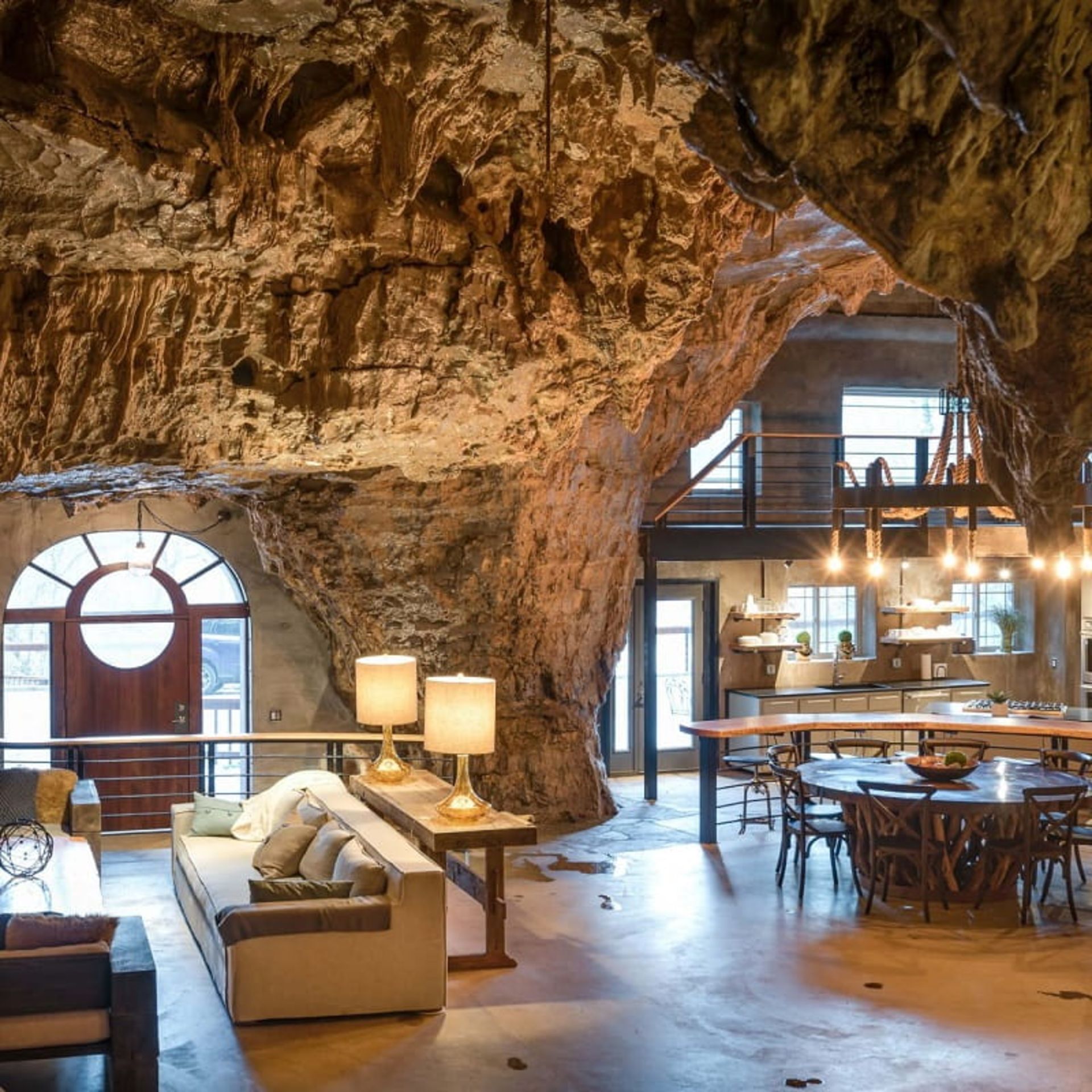 اقامتگاه صخره ای بکهام کریک، منبع:beckhamcave