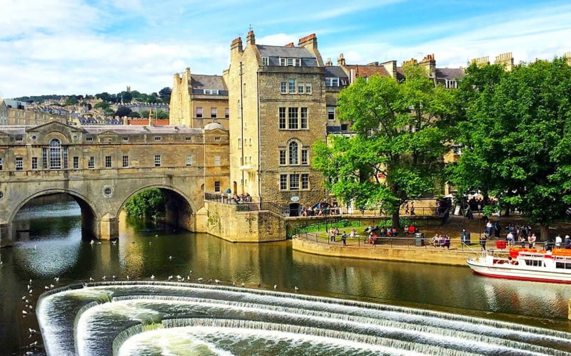 پل سنگی روستای کسل کومب، منبعexplorethecotswolds: 