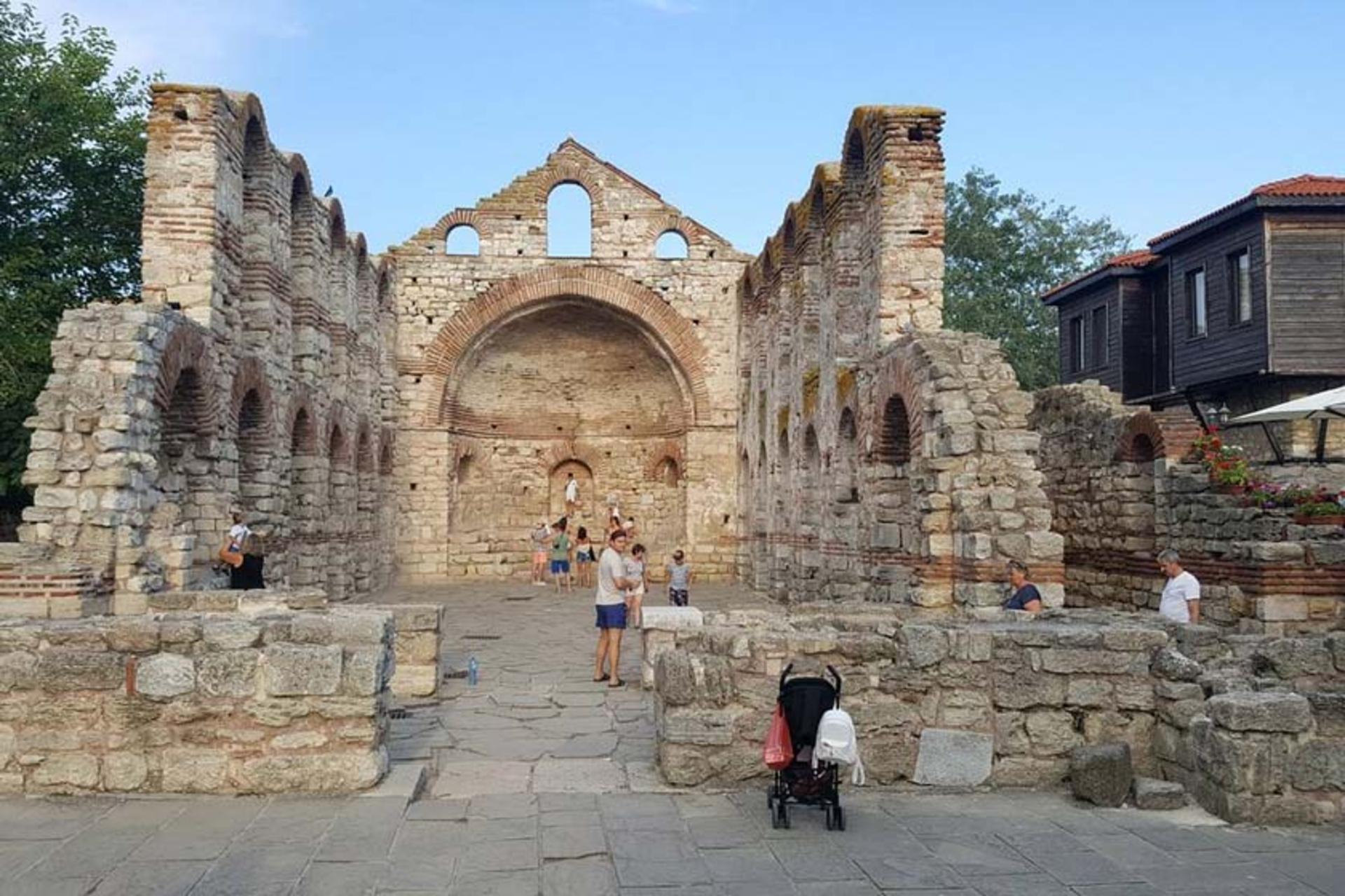 شهر باستانی نسبار؛ منبع: tripadvisor.com؛ عکاس: Pavel1977