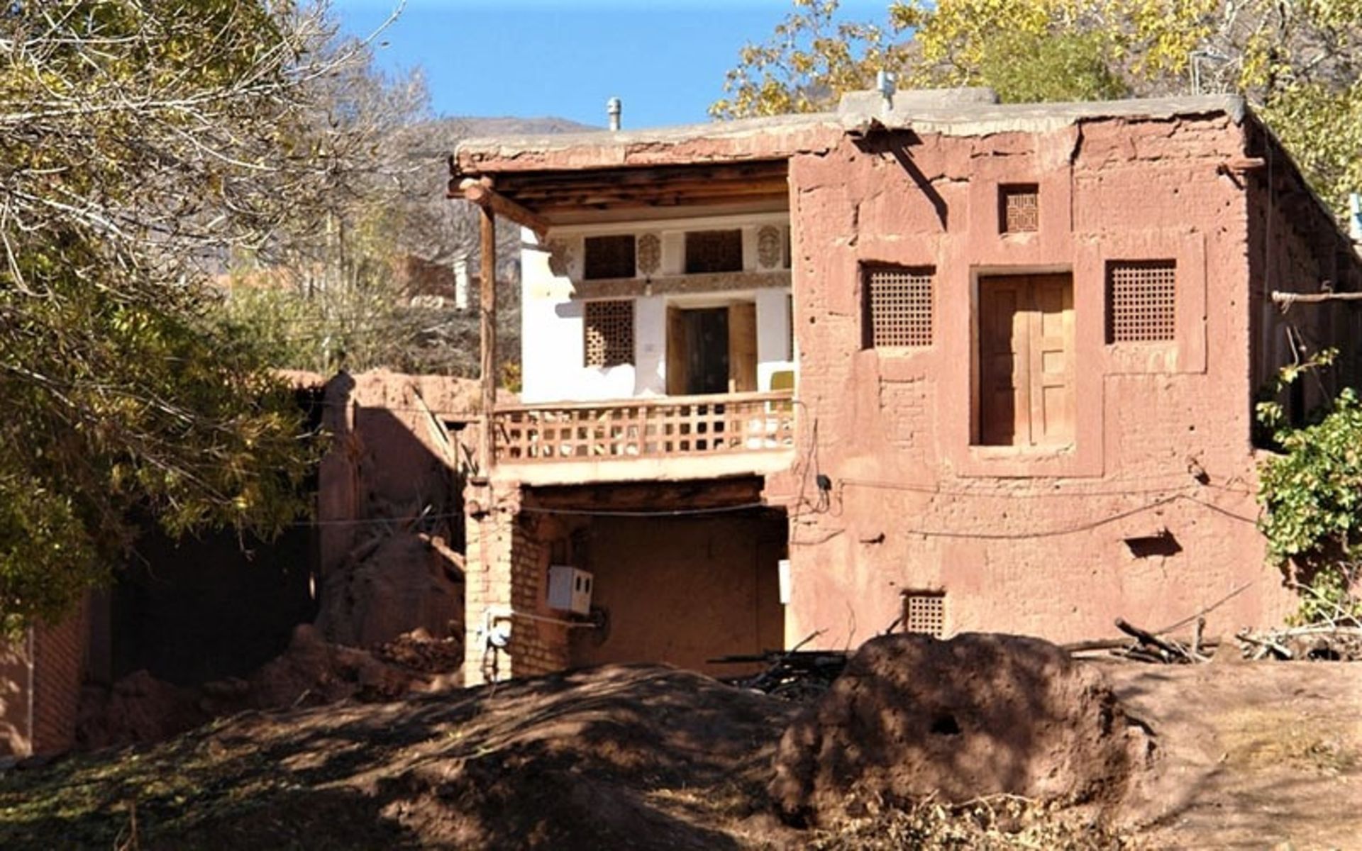 خانه ای روستایی در ابیانه، منبع عکس: trip،advisor.com، عکاس: PaoloRiccardoCarrara