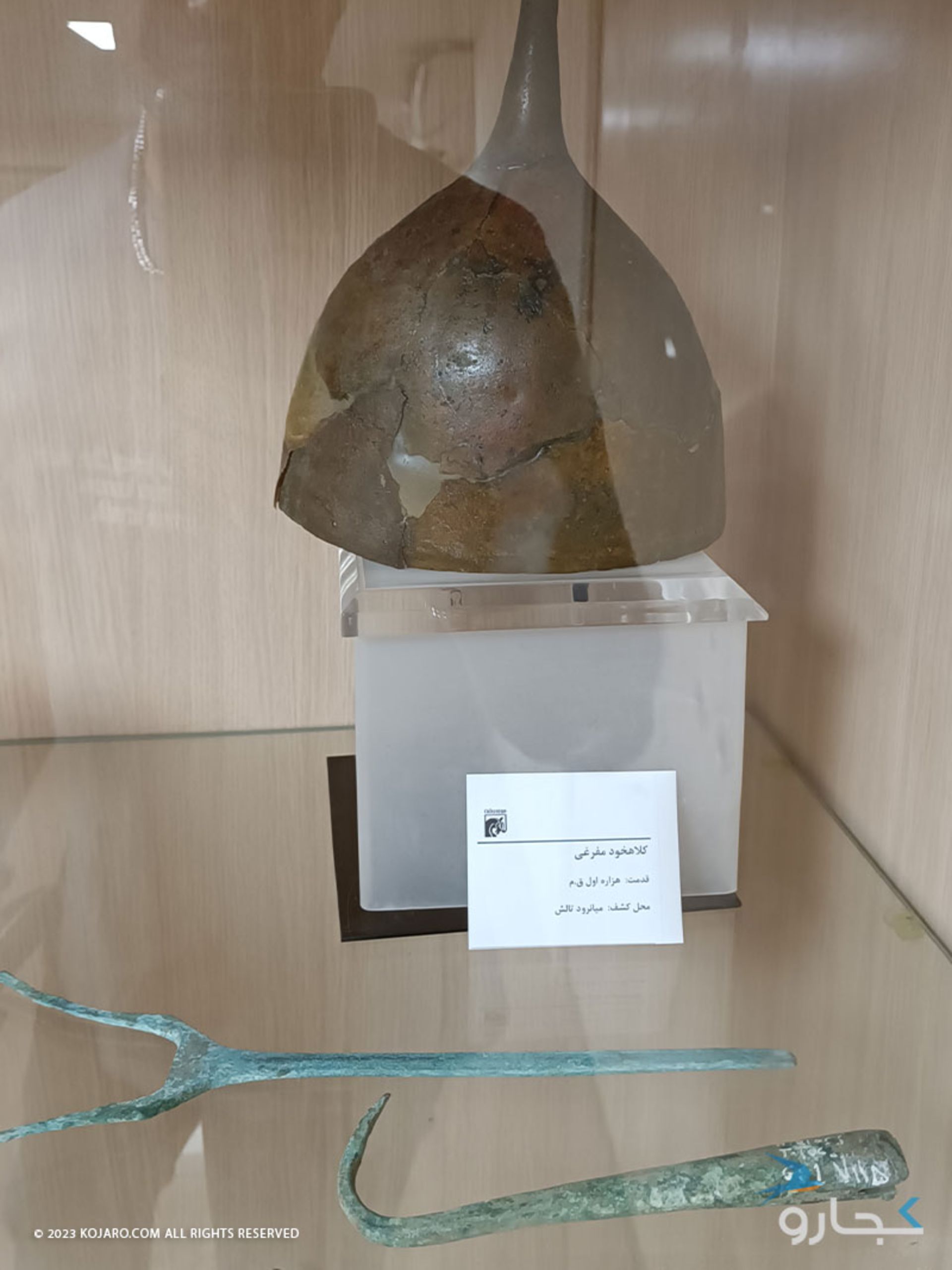 نحوه نمایش آثار و ارائه اطلاعات در موزه باستان‌شناسی رشت؛ منبع: کجارو