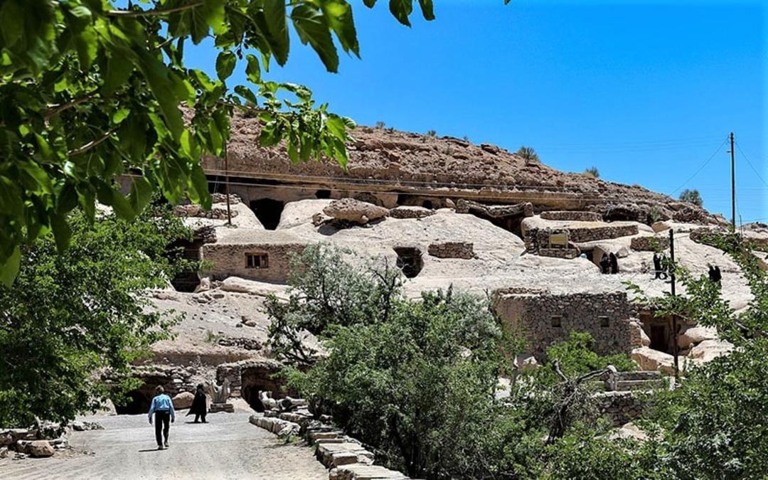 فضای سرسبز روستای میمند، منبع عکس: ویکی مدیا، عکاس: ninara