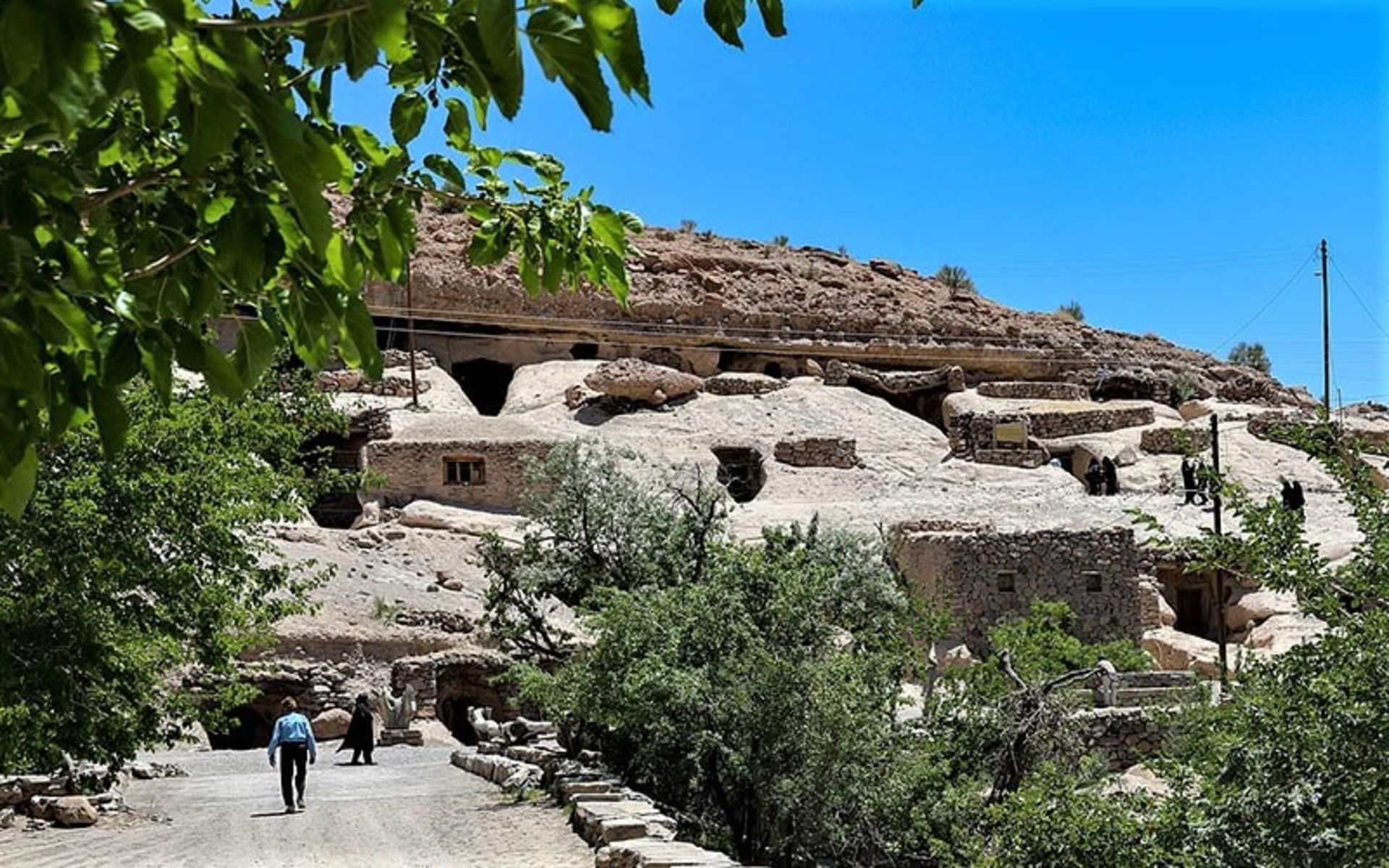 فضای سرسبز روستای میمند، منبع عکس: ویکی مدیا، عکاس: ninara