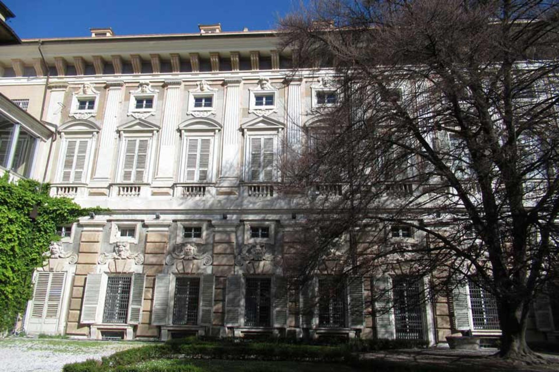 نمای بیرونی کاخ کاخ بیانکو | پالازو بیانکو | کاخ سفید؛ منبع: tripadvisor.com؛ عکاس: PierreBriere