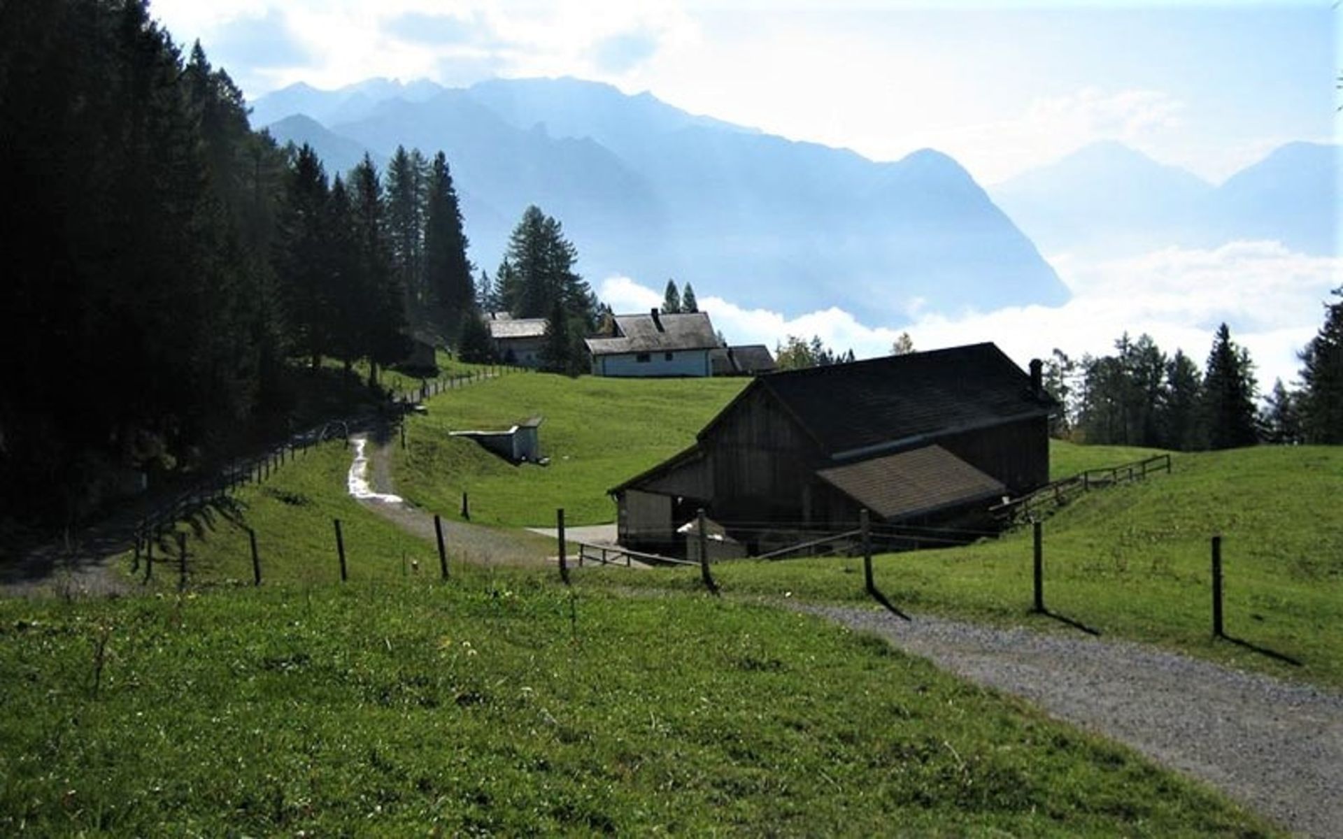 کلبه های کوهستانی در لیختن اشتاین، منبع عکس: thecrazytourist.com، عکاس: ناشناس