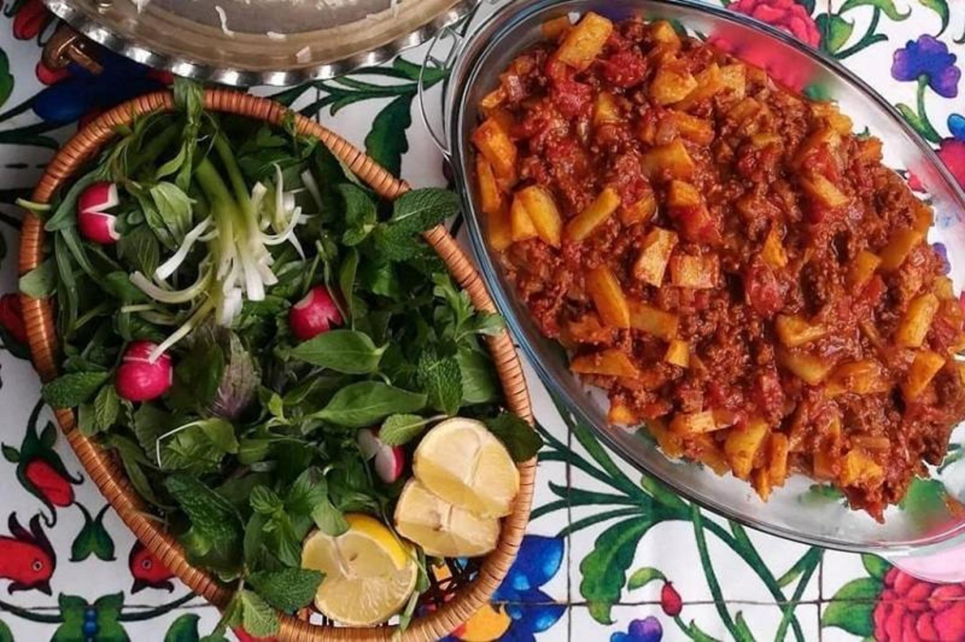بیج بیج غذای محلی مازندرانی؛ منبع عکس: Ashmazi.com؛ عکاس: نامشخص