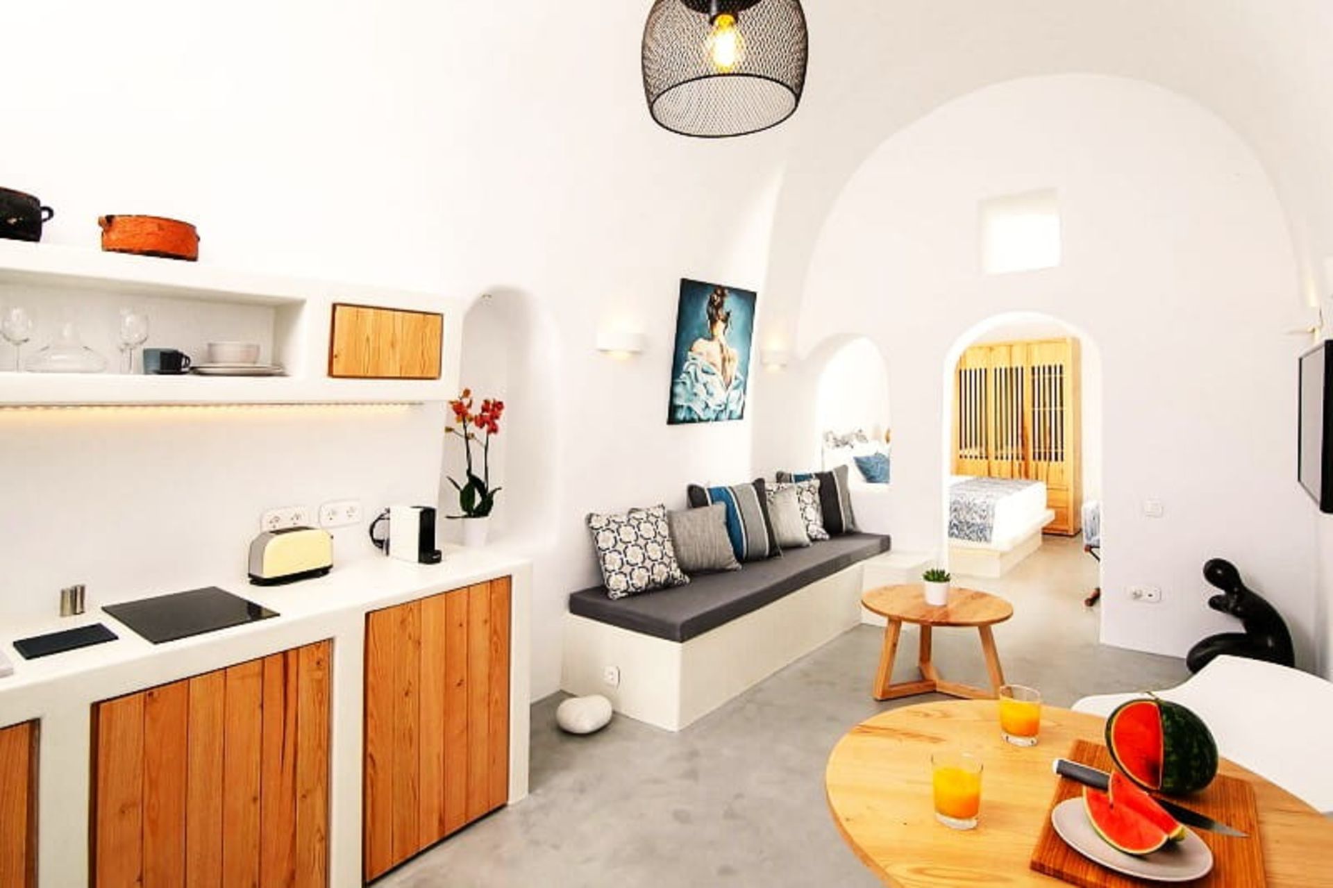 آشپزخانه خانه صخره‌ای دیمتر، منبع: sBoutique Home