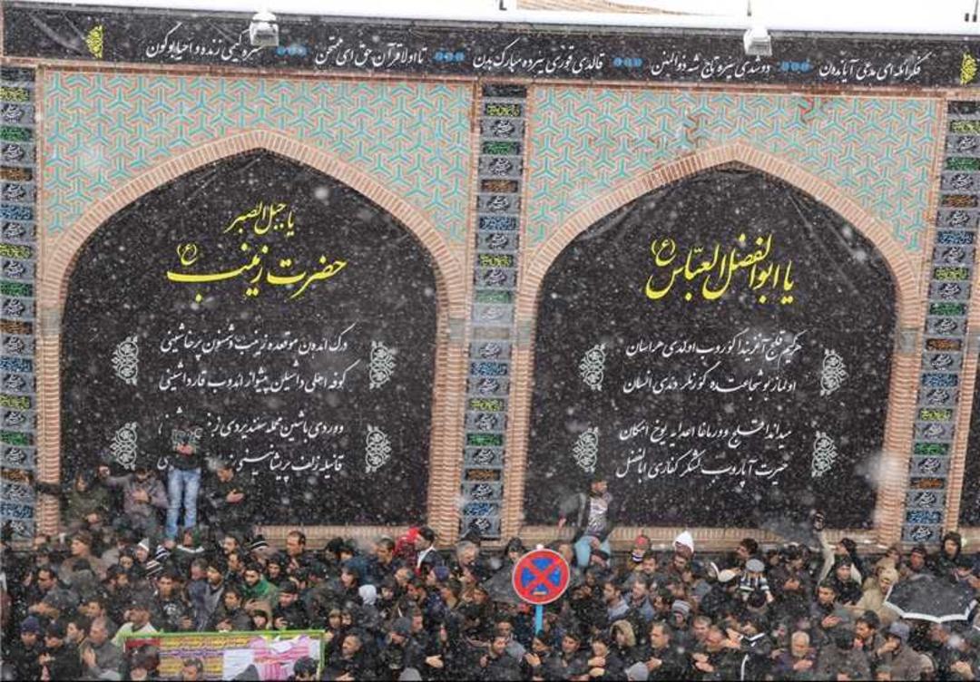 عزاداری در زمستان در عالی قاپو؛ منبع عکس: tasnimnews.com؛ عکاس: نامشخص
