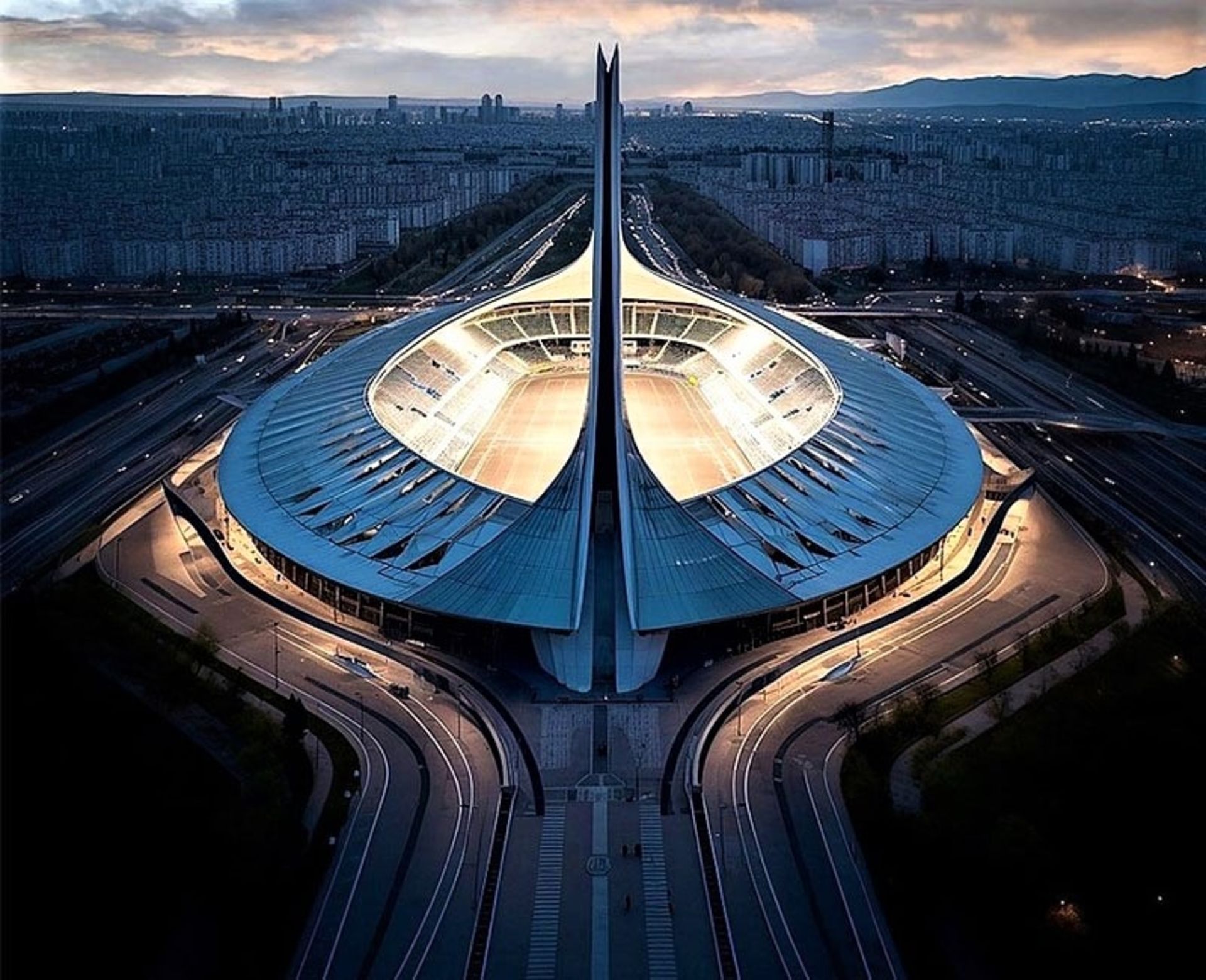 تصویرسازی استادیوم با الهام از برج آزادی