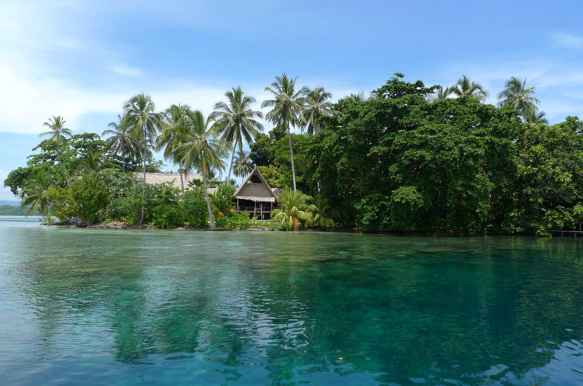 تالاب ماروو؛ منبع عکس: Pacific Island Living، عکاس: نامشخص