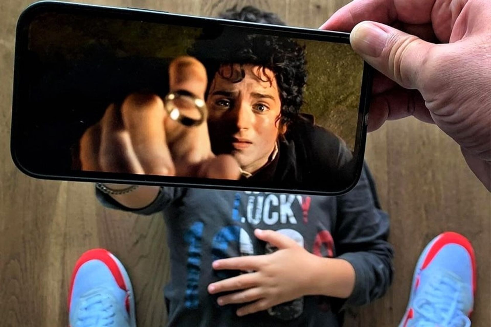 تصویر بازیگر ارباب حلقه ها با انسان واقعی