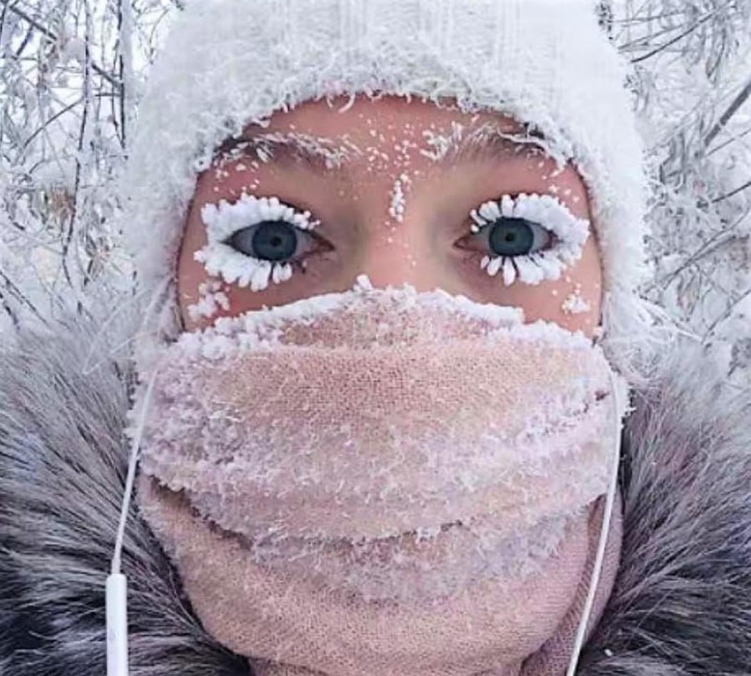 صورت یخ‌زده دختری در اویمیاکن 
