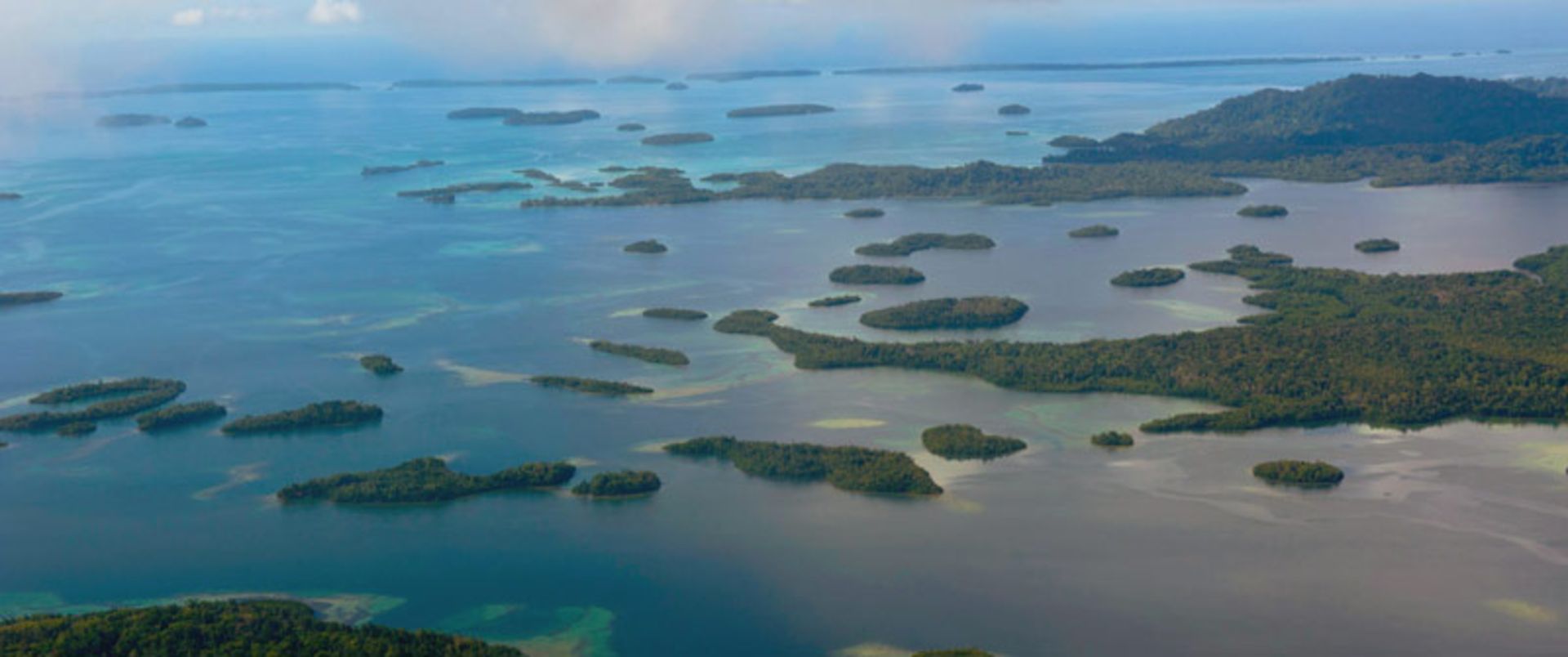 تالاب ماروو جزایر سلیمان؛ منبع عکس: danitadelimont.com، عکاس: Michael Runkel