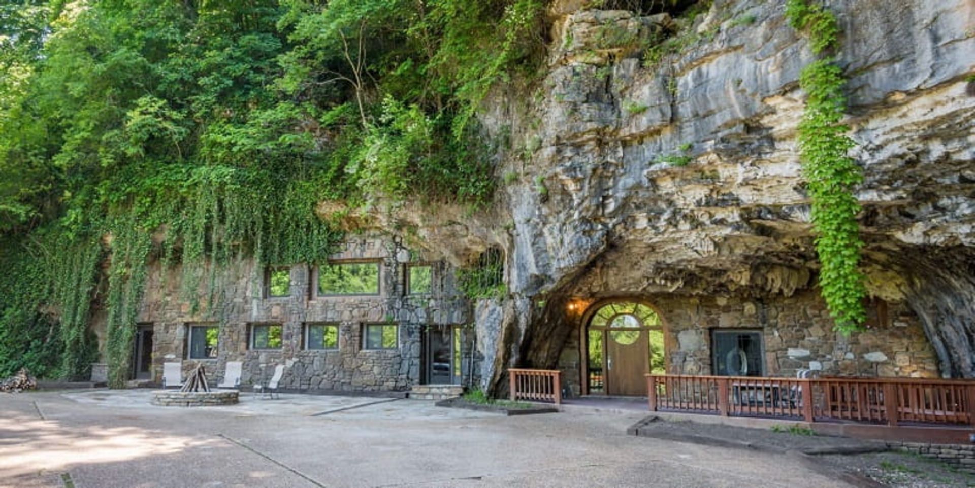 اقامتگاه صخره ای بکهام کریک، منبع:beckhamcave