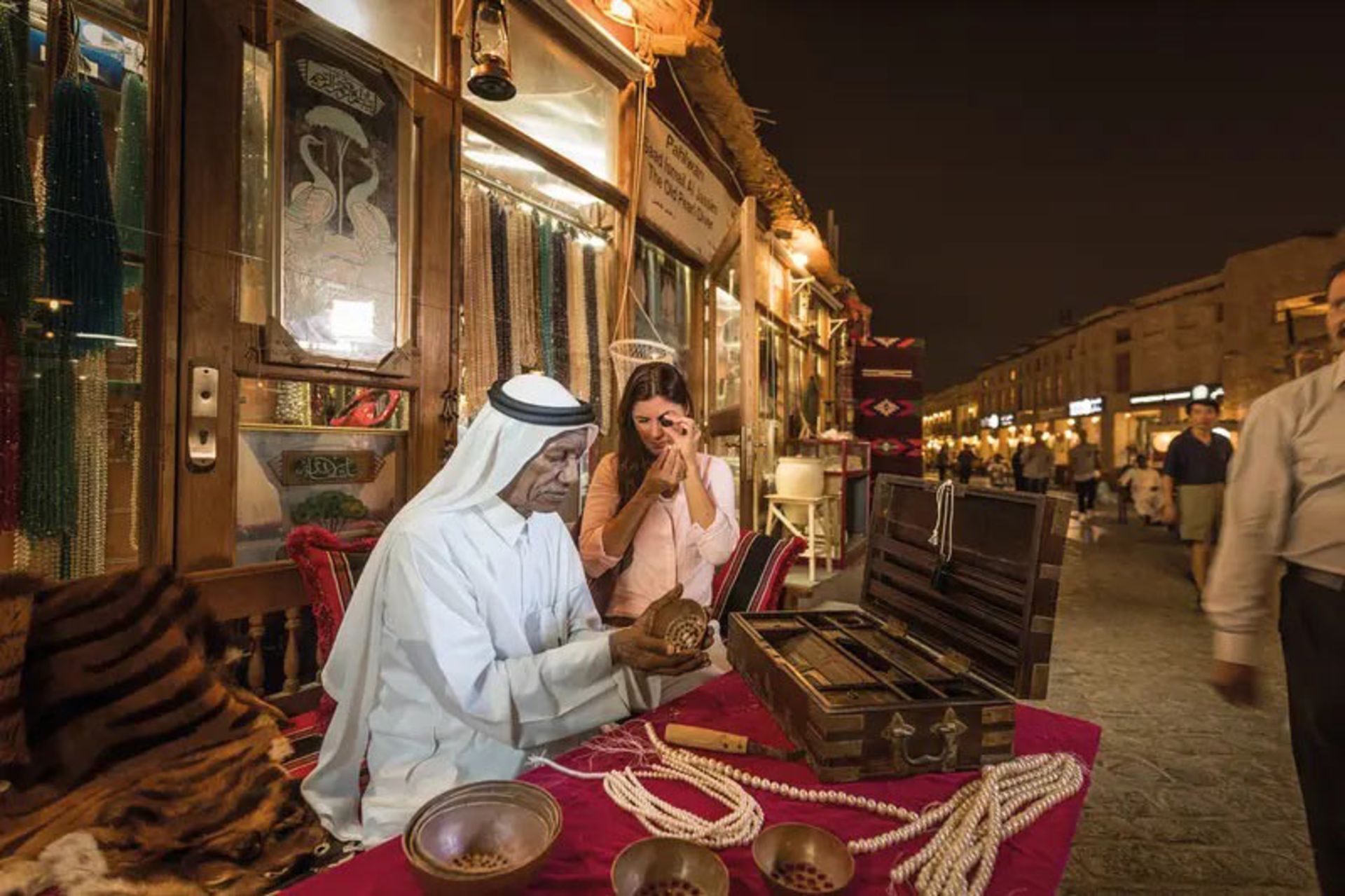 طلا و جواهر سازی در قطر؛ منبع عکس: visitqatar.com؛ عکاس: نامشخص