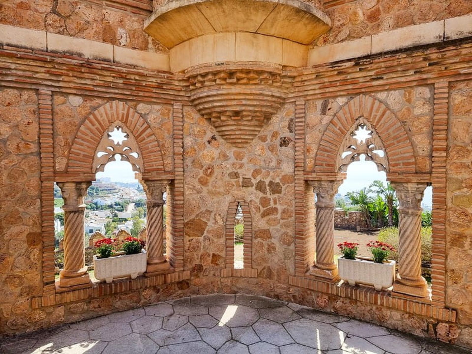 قلعه کولومارس، منبع: andaluciainmypocket.com