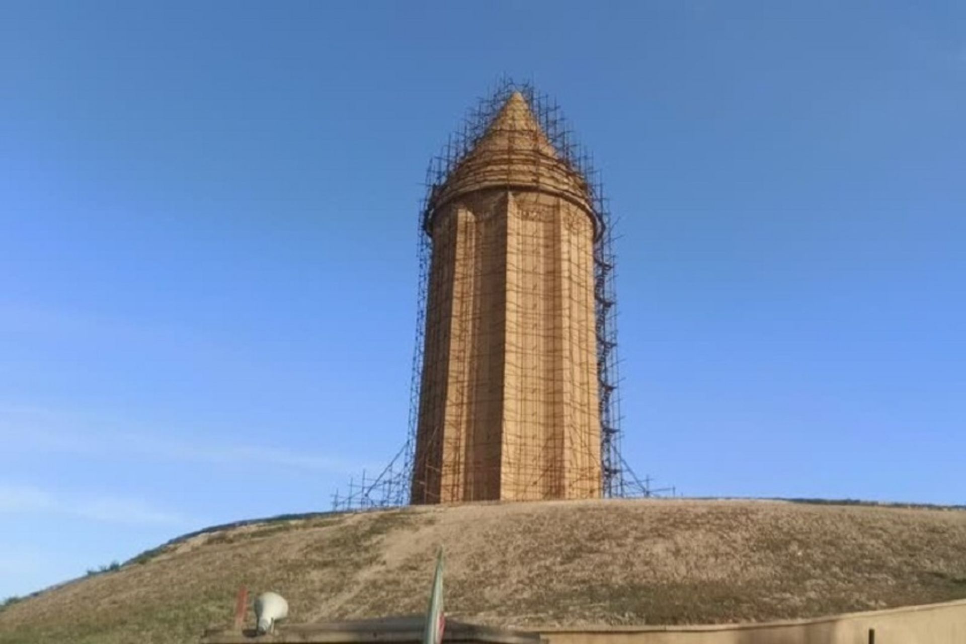 گنبد قابوس