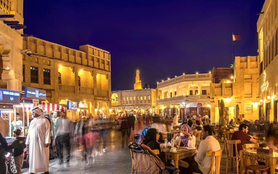 سوق واقف دوحه در شب، منبع عکس: youtube.com، عکاس: visitqatar